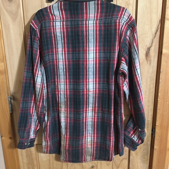 Vintage Carhartt Men's Plaid Shirt - Red, Green, and White - Picture 4 of 5